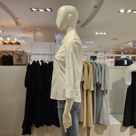 미센스 뒤턱디테일블라우스