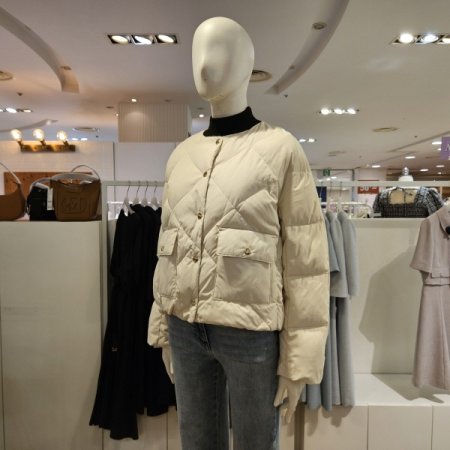 라운드넥중경량덕다운점퍼