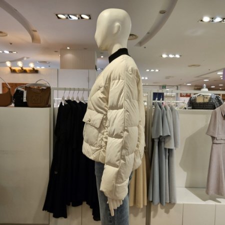 라운드넥중경량덕다운점퍼