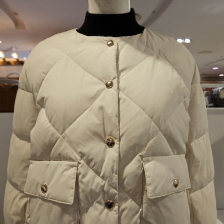 라운드넥중경량덕다운점퍼