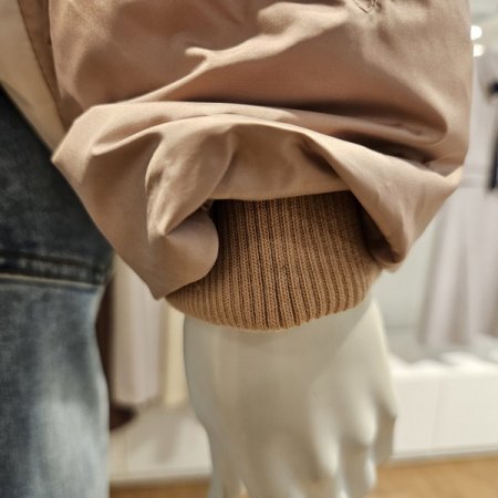 후드중경량숏덕다운점퍼