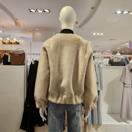 라운드넥인조밍크점퍼