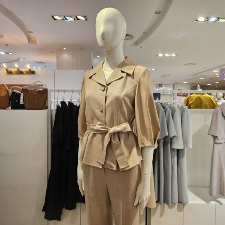 카라턱장식플레어블라우스