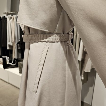 옵션벨트뒷밴딩트렌치코트