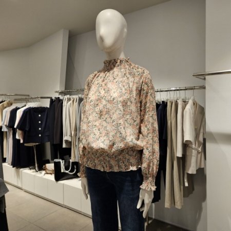 프린트스모킹블라우스