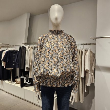 프린트스모킹블라우스