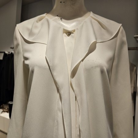 프릴디테일블라우스