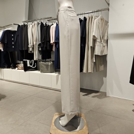 단추일자통슬랙스