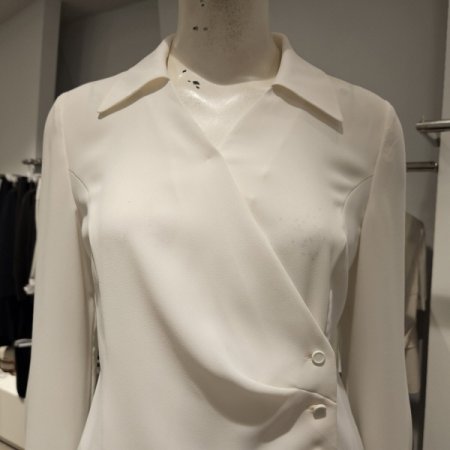 사선여밈셔츠카라블라우스