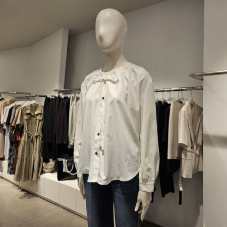 넥러플블라우스