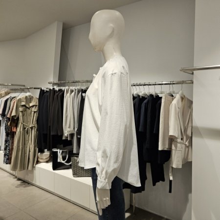 넥러플블라우스