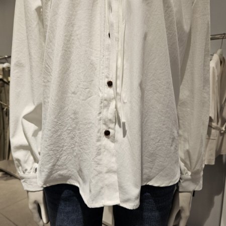 넥러플블라우스