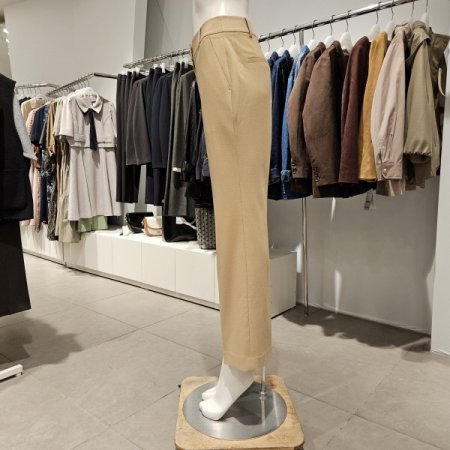 허리오비세미부츠컷슬랙스