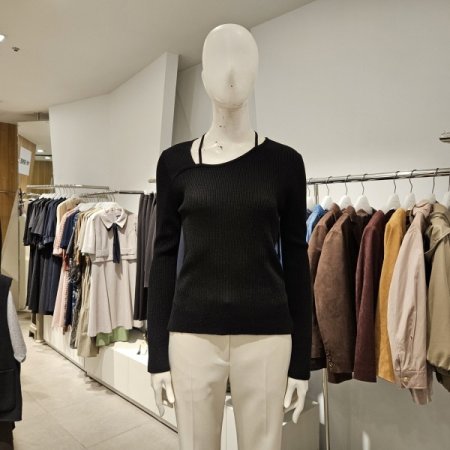 네크끈골지니트