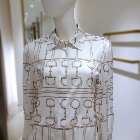 체인레귤러핏블라우스