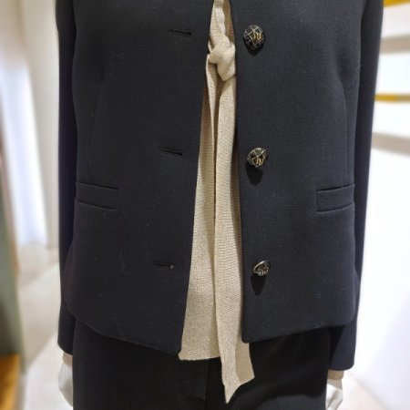 라운드넥숏자켓