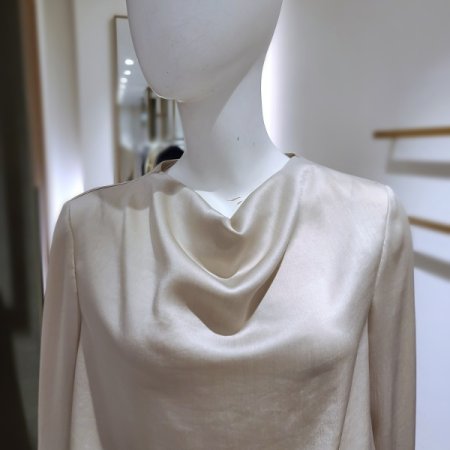 실키드레이프블라우스