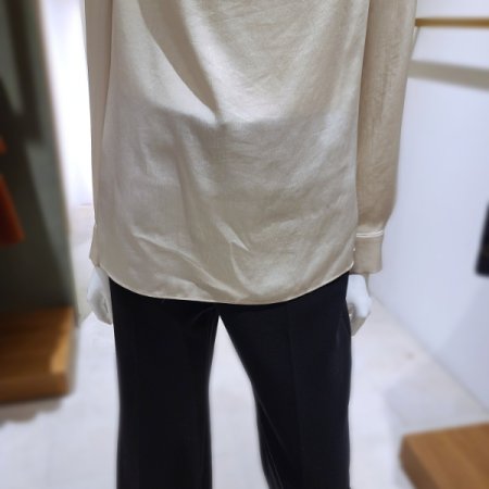 실키드레이프블라우스