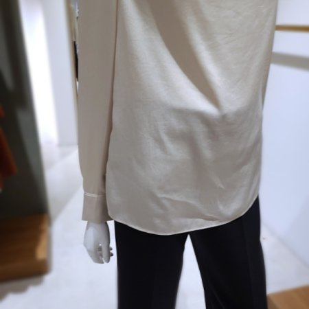 실키드레이프블라우스