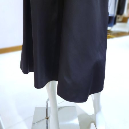 솔리드 플레어 스커트