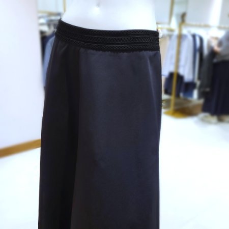 솔리드 플레어 스커트