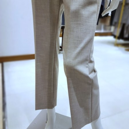 프레스부츠컷팬츠