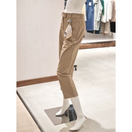 스카프장식팬츠