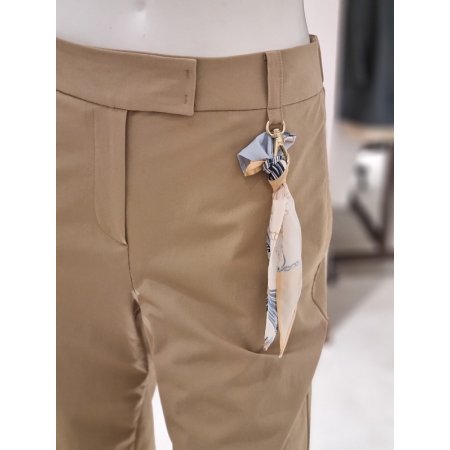 스카프장식팬츠