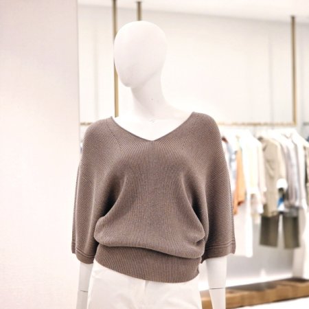 V넥메탈 홀가먼트니트