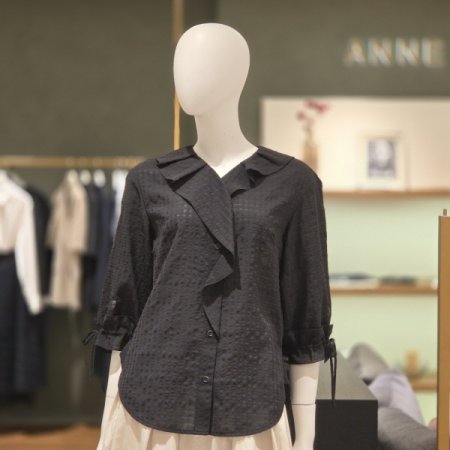 프릴장식블라우스