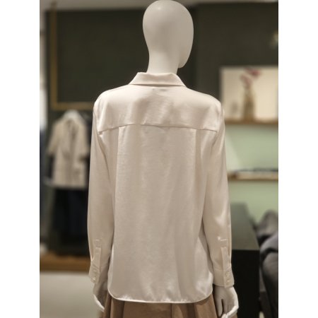 새틴 카라블라우스