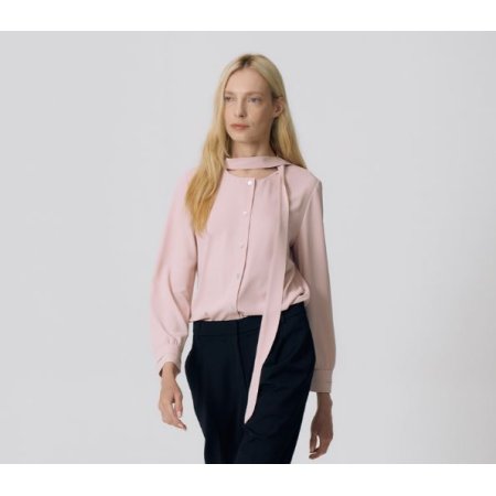 타이장식블라우스