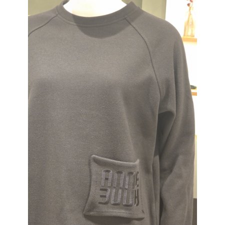 주머니장식 티셔츠