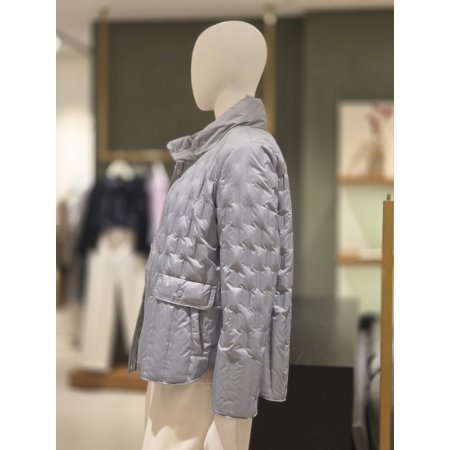 오리털경량점퍼