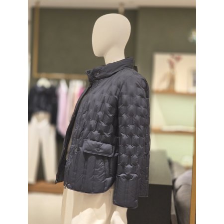 오리털경량점퍼