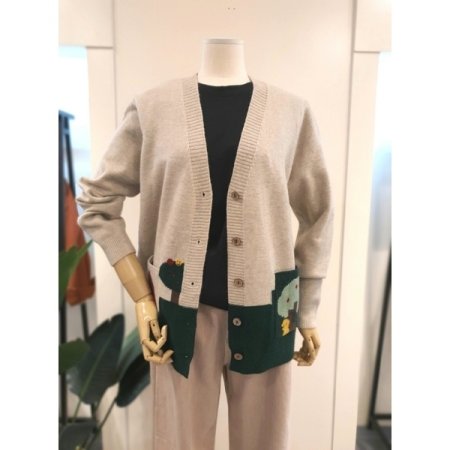 토끼 마을 버튼 가디건