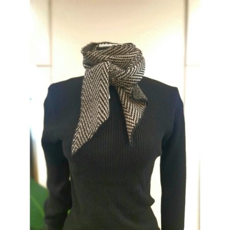 플래그 헤링본 머플러 베이지