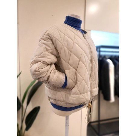 데미아 경량 퀄팅 패딩 아이보리