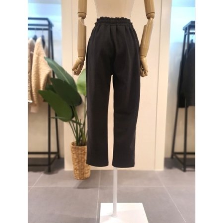 스트링 배기 밴딩 팬츠 다크그레이