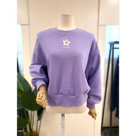 꽃잎 자수 라운드 맨투맨 라이트그레이