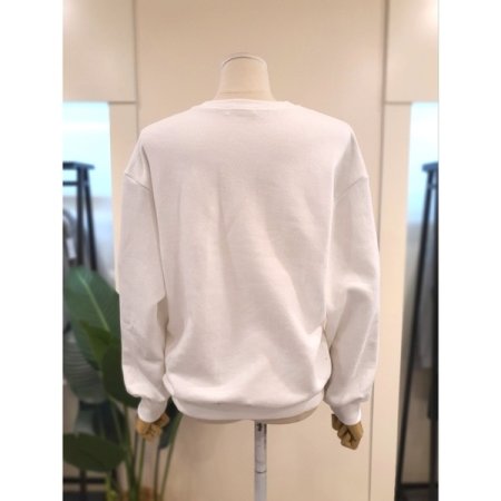 스탠드 라운드 맨투맨 아이보리