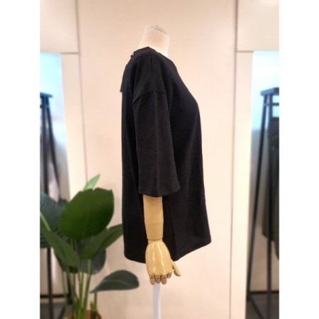 크랙 자수 반팔 티셔츠 블랙