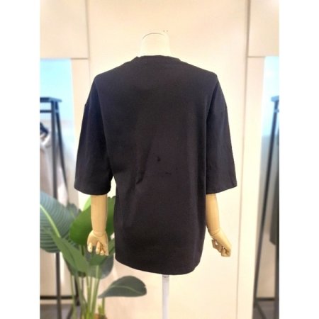 크랙 자수 반팔 티셔츠 블랙