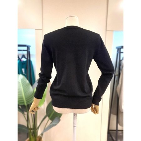 솔리드 라운드 니트 블랙