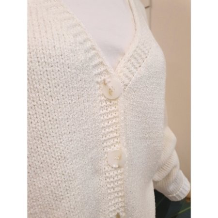 스프링 솔리드 버튼 가디건 아이보리