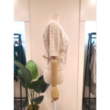 퍼프 반팔 소매 꽈배기 숏 니트 오트