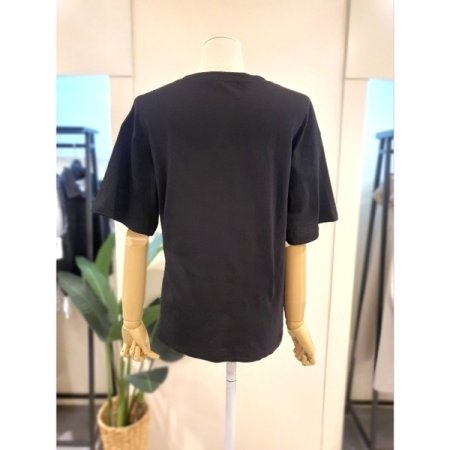 그로우 자수 프린트 반팔 티셔츠 블랙