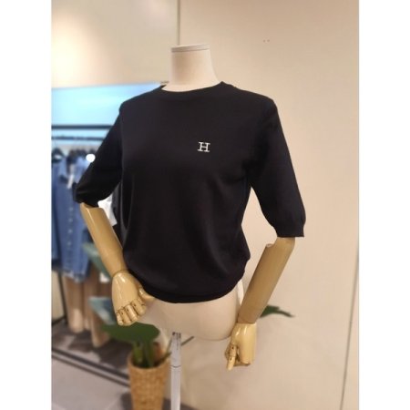 H자수 라운드 반팔 니트 블랙