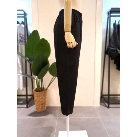 버튼 포켓 밴딩 배기 면 팬츠 블랙