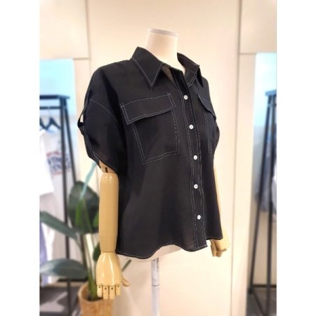 스티치 카라 롤업 반팔 블라우스 블랙